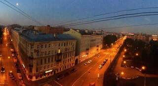 Хостел Kryshi Mira Санкт-Петербург Двухместный номер с 1 кроватью или 2 отдельными кроватями, вид на город-3