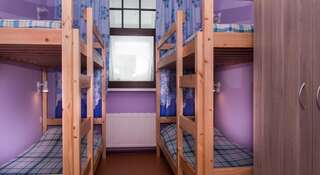 Хостел Kryshi Mira Санкт-Петербург Спальное место на двухъярусной кровати в общем четырехместном номере для женщин-7