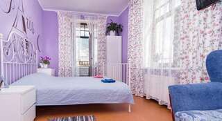 Хостел Kryshi Mira Санкт-Петербург Двухместный номер с балконом и общей ванной комнатой-12